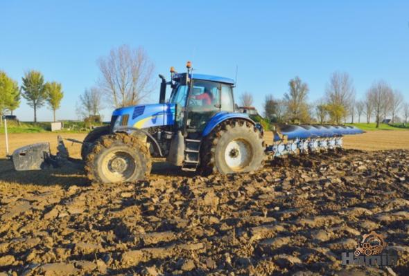 Bulk Distribution of Large Tractor Plows with the Shortest Delivery Time